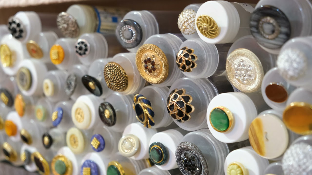 MÁS QUE PUNTO, UN COMERCIO DE TODA LA VIDA